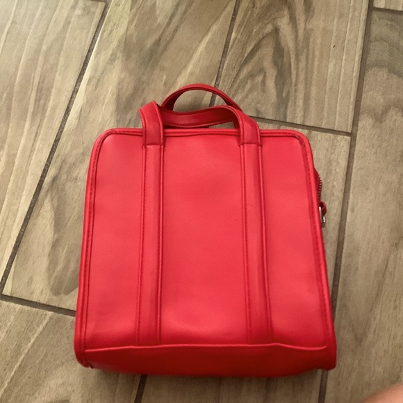 Cherry red hand bag - Picture 1 of 6